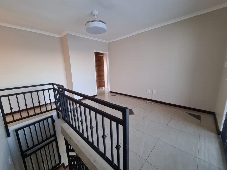 4 Bedroom Property for Sale in Tafelzicht Western Cape